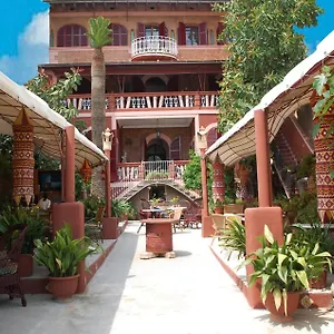 https://hostal-corona.balearic-islands.net